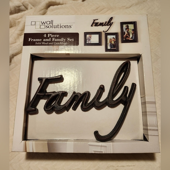 Frame and Family set - Picture 1 of 4